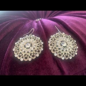 💐 3/$30 Circle crystal earrings